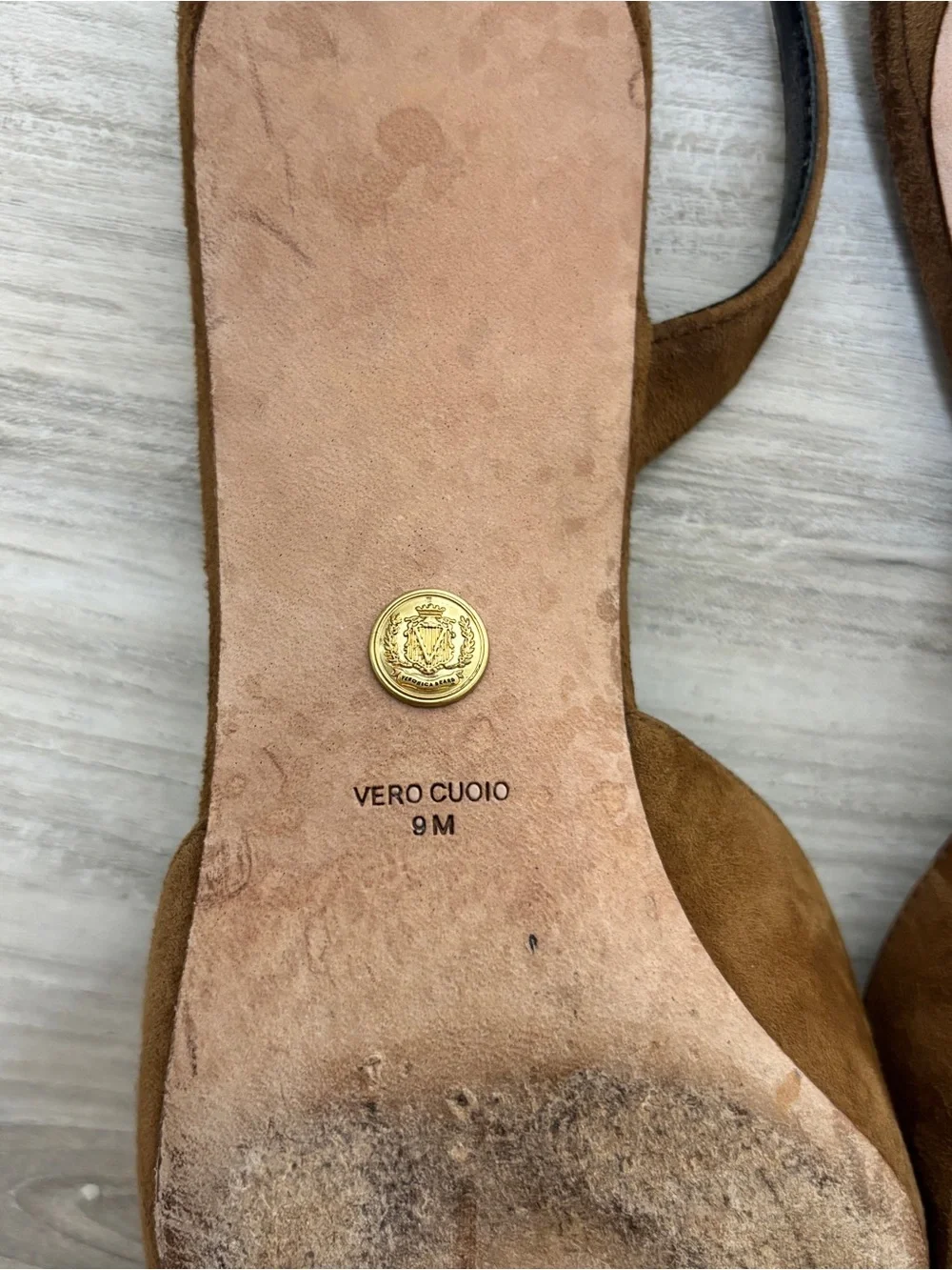 Veronica Beard Caroline Slingback Pointed Toe Suede Tan Kitten Heel Pump Sz 9